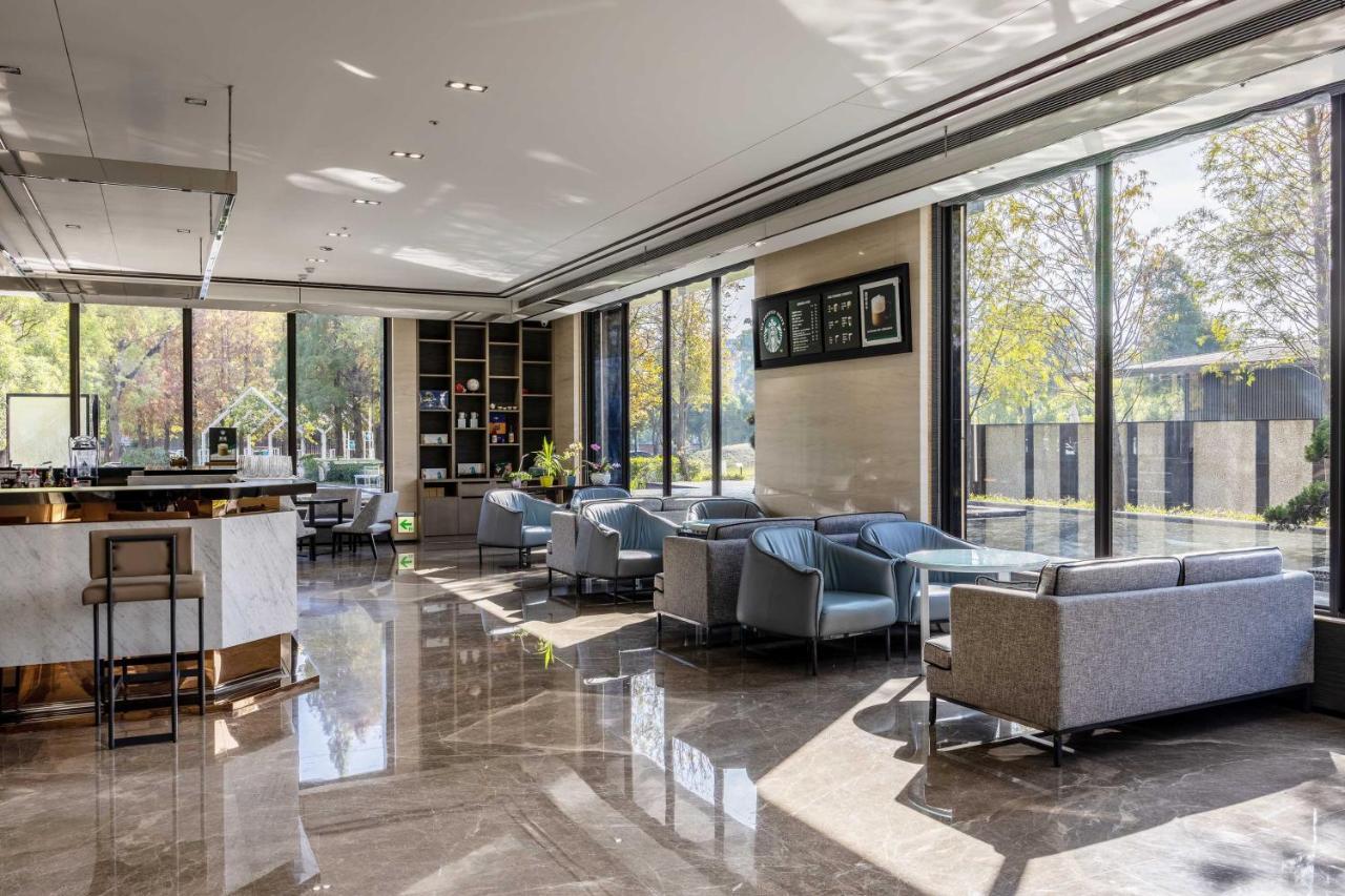 Hsin Hotel Цзяї Екстер'єр фото The lounge at the airport