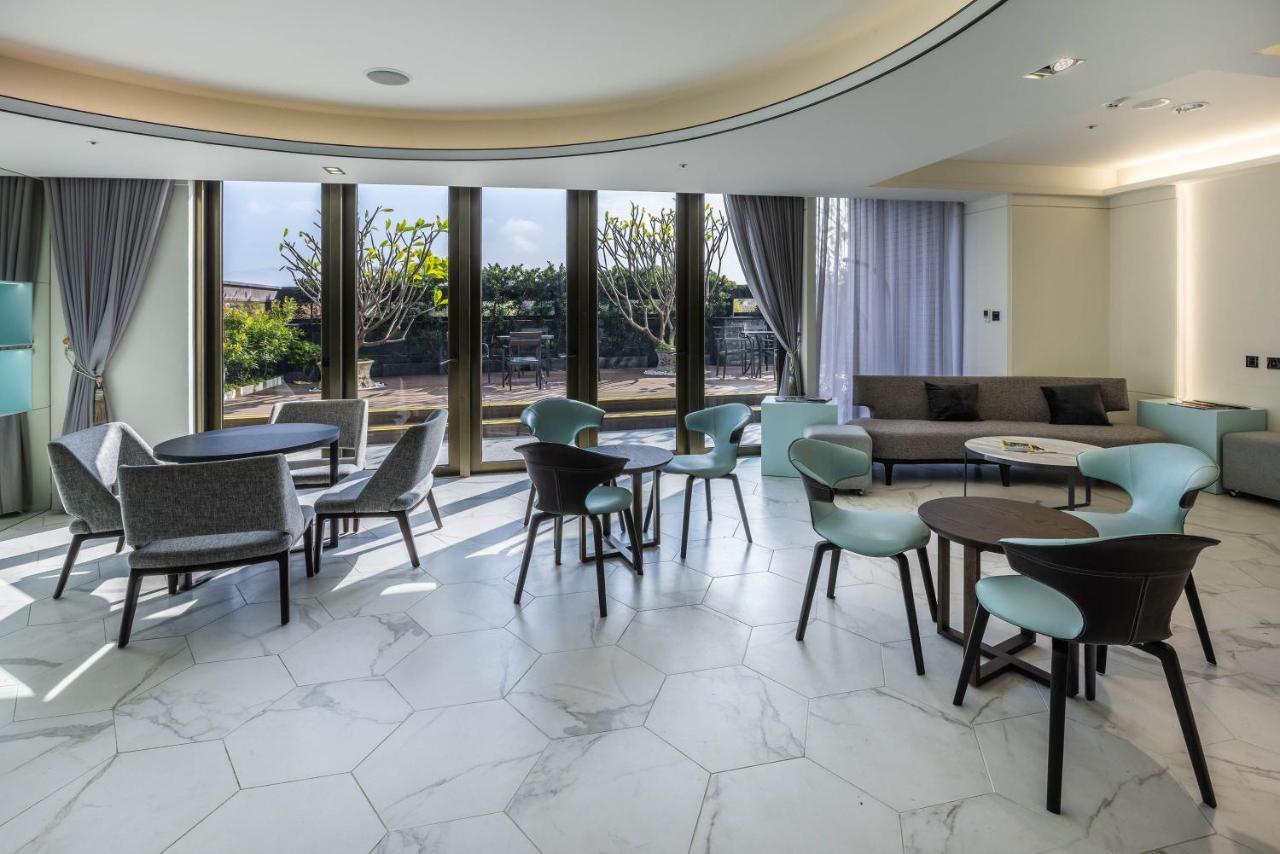 Hsin Hotel Цзяї Екстер'єр фото The lounge at the airport