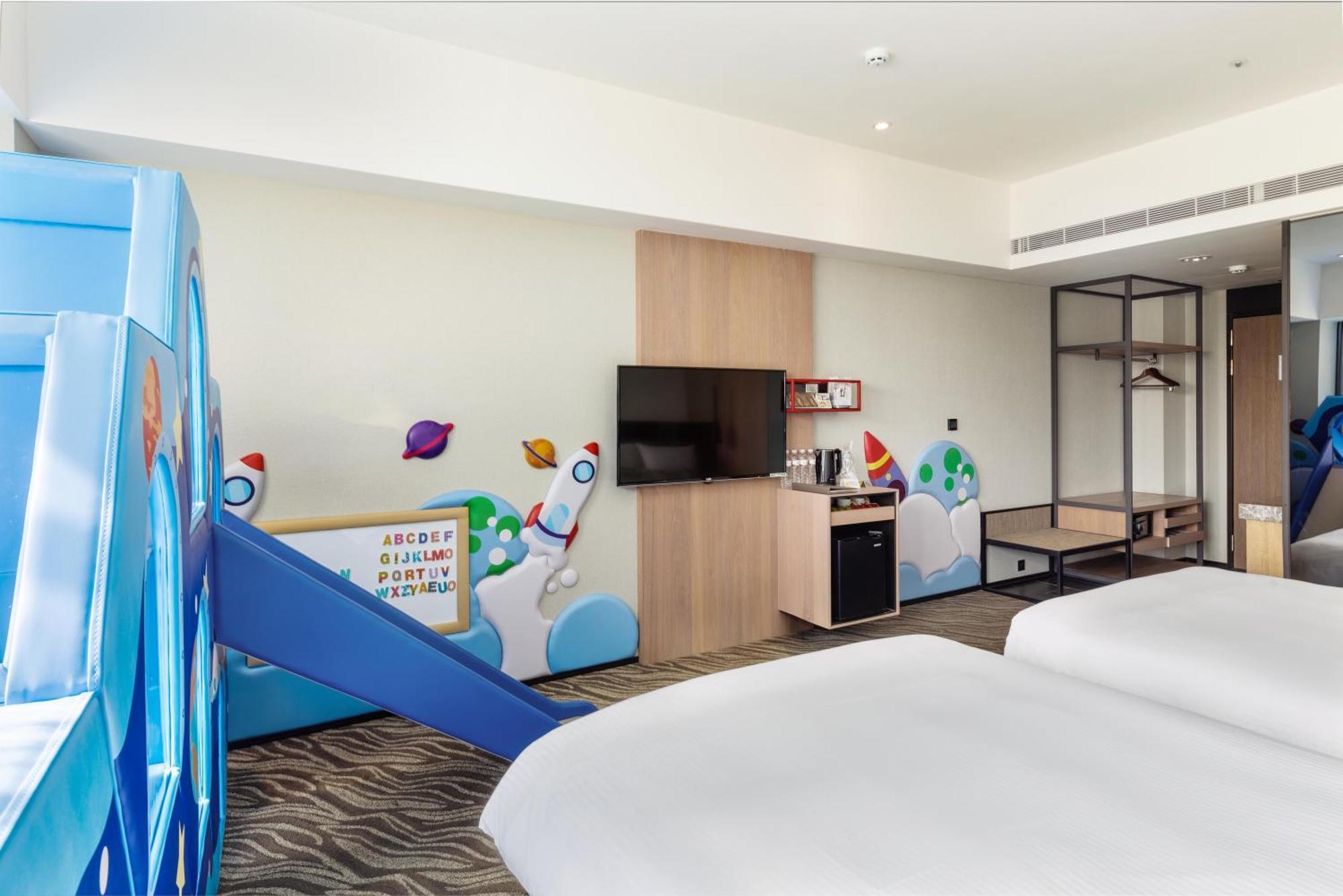 Hsin Hotel Цзяї Екстер'єр фото Family room