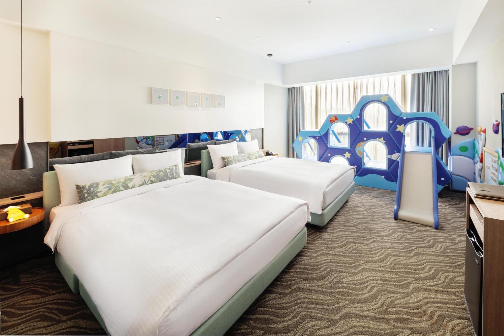 Hsin Hotel Цзяї Екстер'єр фото Family room