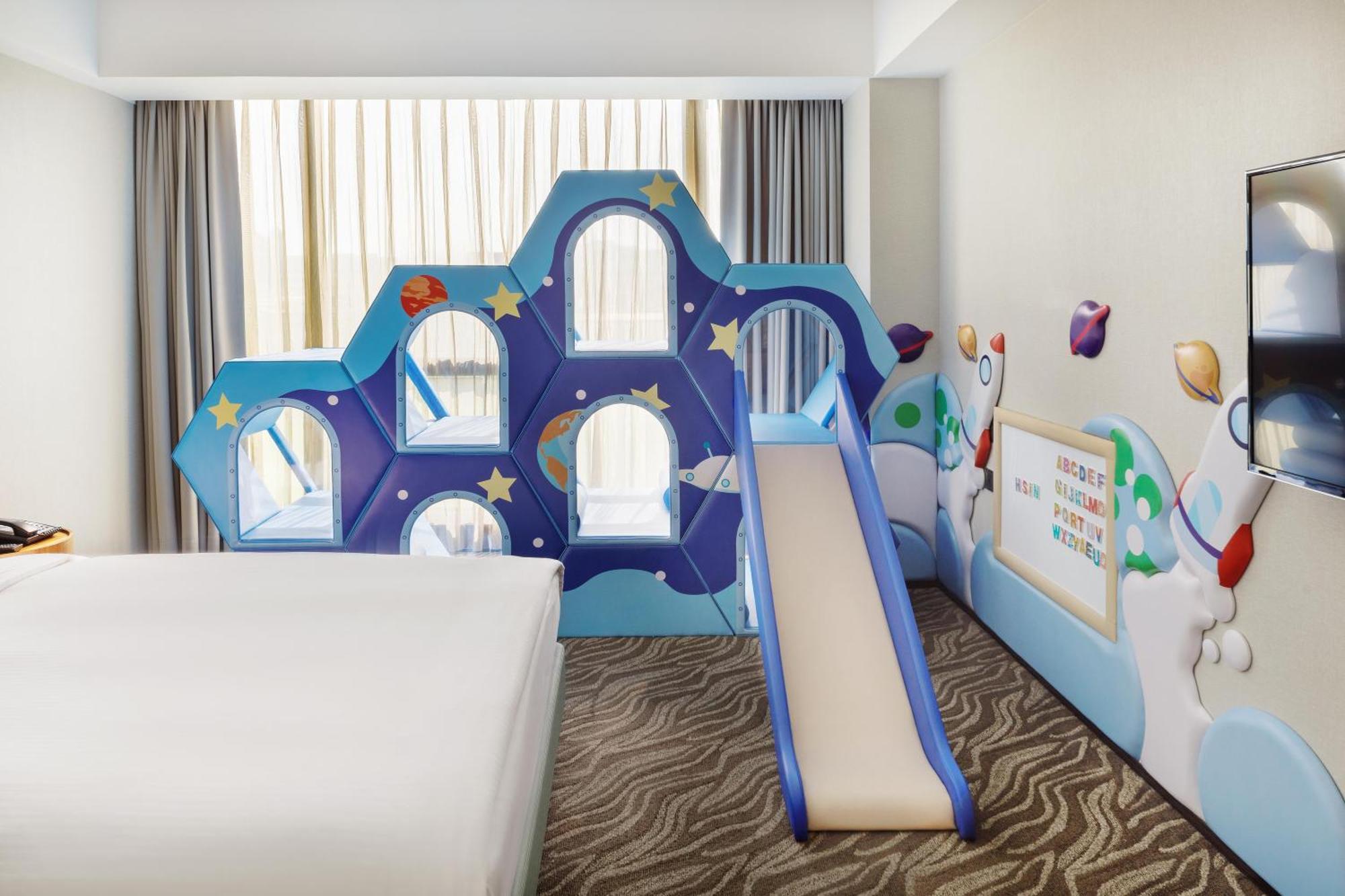 Hsin Hotel Цзяї Екстер'єр фото The Family Suite
