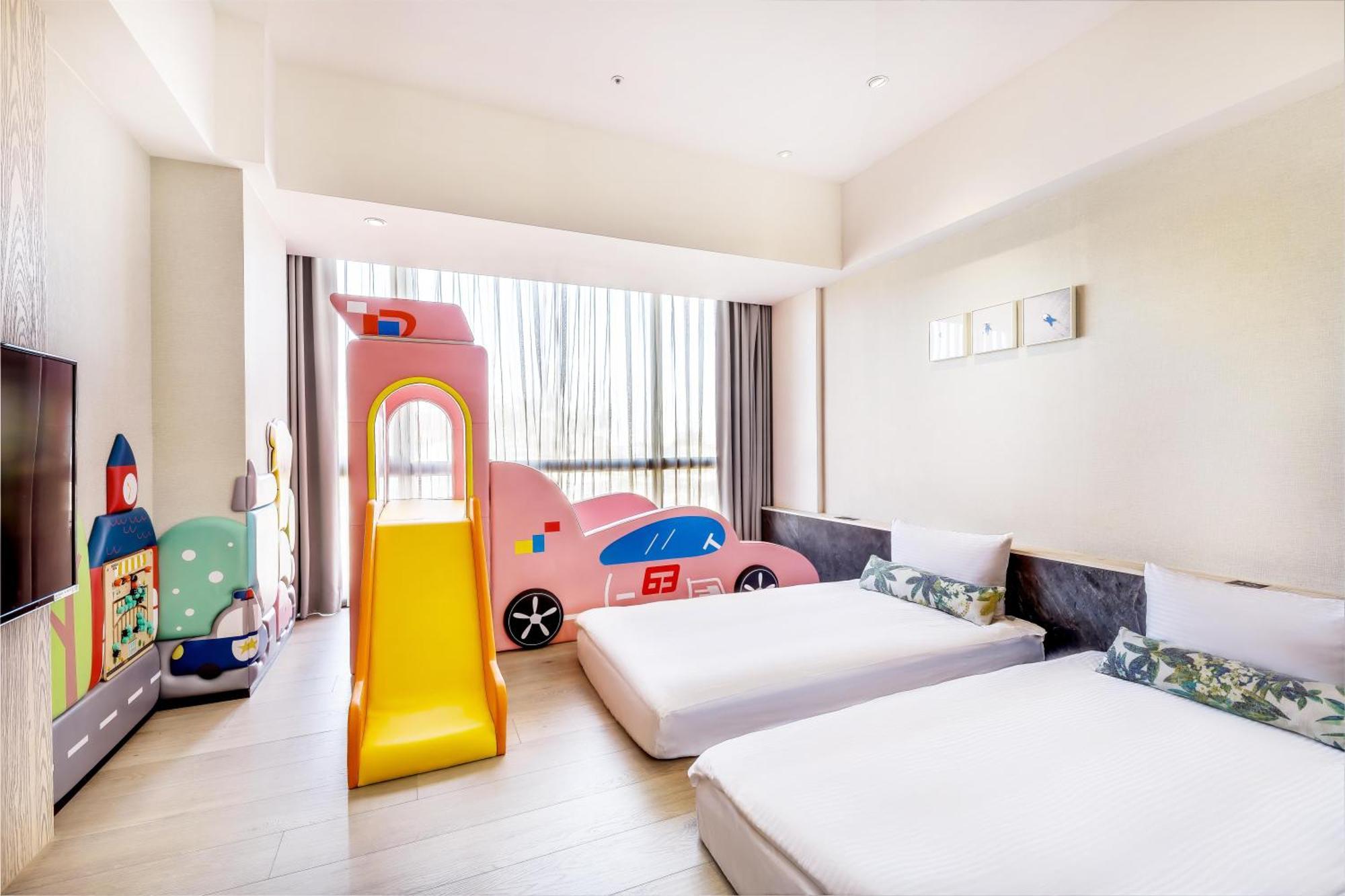 Hsin Hotel Цзяї Екстер'єр фото Family room